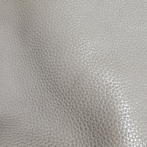 Michael Kors Matilda Leather Shoulder Bag. - Picture 14 of 16